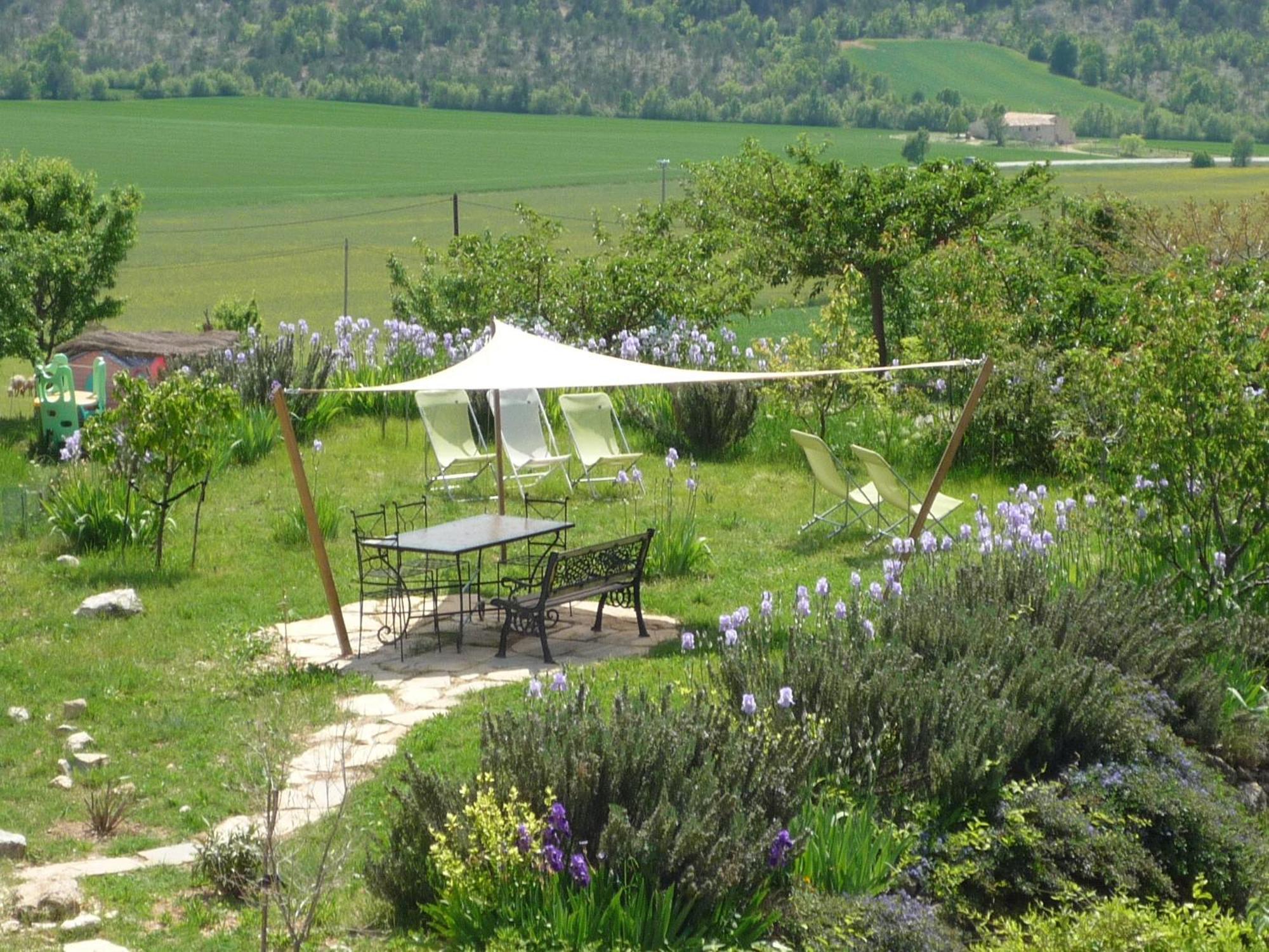 La Ferme Du Petit Segries Bed And Breakfast Moustiers-Sainte-Marie Kültér fotó