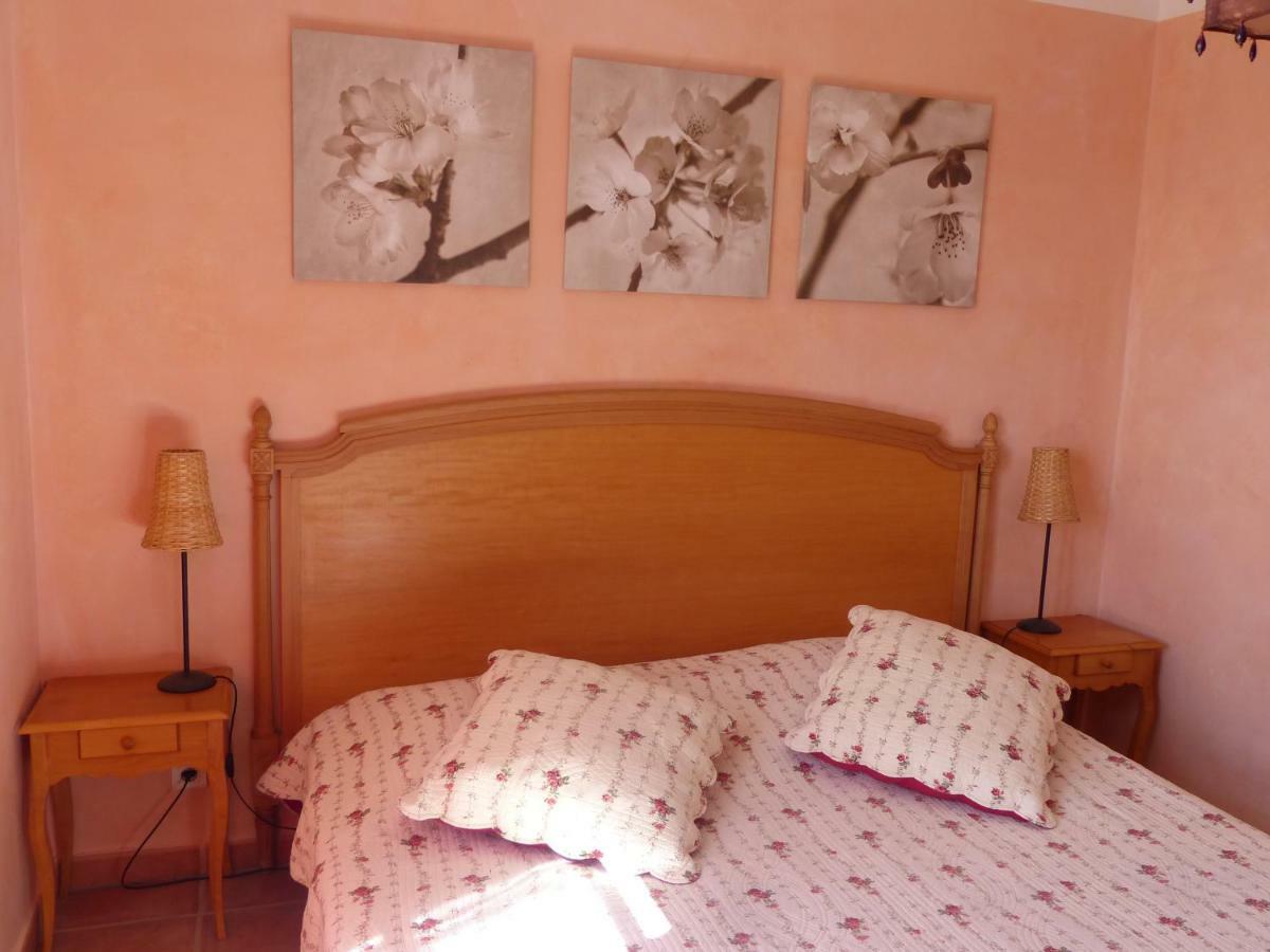 La Ferme Du Petit Segries Bed And Breakfast Moustiers-Sainte-Marie Kültér fotó