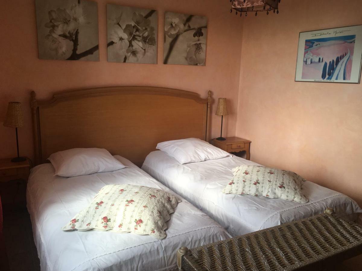 La Ferme Du Petit Segries Bed And Breakfast Moustiers-Sainte-Marie Kültér fotó